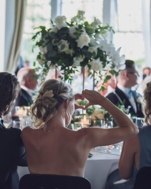 Mikko Leppilampi Instagram - Näiden kuvien myötä palaan hetkeksi vielä elokuun 13. päivään ja meidän hääjuhlaan. Sydämellinen kiitos ihan jokaiselle, jotka olitte siinä osallisena.🤍

Häiden stailaus: @meventweddings 

Kuvat: @tamminenphotography