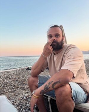 Mikko Parikka Instagram - On lomailtu 🌞❤️