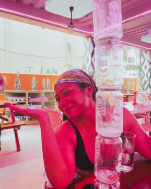 Mikoy Morales Instagram - Yung ang ganda ng build up tapos di ka nakasama sa main event kasi nakalunok ka ng tubig dagat. #BoracayToBeroccay #NagHappyHourNgHydrite