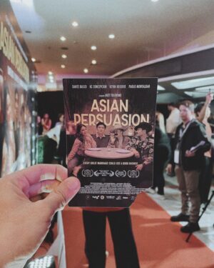 Mikoy Morales Instagram - Persuaded at the @asianpersuasionfilm red carpet premiere. Congrats tita @iamjonajane on the film and on the start of your full circle-career story!