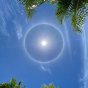 Mila Moreira Instagram - Halo Solar, primeira vez que vejo, um espetaculo!