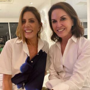 Mila Moreira Instagram - Depois de seis meses ,finalmente encontro minha amiga querida@regmartelli, foto@miltonabirached