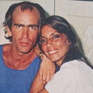 Mila Moreira Instagram - #TBT Anos 80, Eduardo Conde e eu, filmavamos Os SaltimbancosTrapalhoes , que saudade amigo!