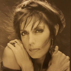 Mila Moreira Instagram - #TBT adiantado, anos 80, foto JRDuran
@jrduran