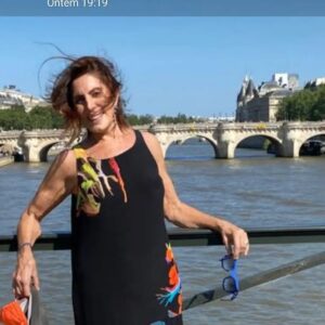 Mila Moreira Instagram - Pont Neuf, Paris