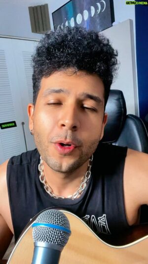 Milciades Cantillo Instagram - Cuando estoy perdiendo mis luchas internas, tu amor es mi salvación. Del infierno me llevas con tus besos hasta el cielo. #ReligiosaCantillo #Vallenato #Cantante #VallenatoDelEspacio #VallenatoUrbano #TropiPop #LaMúsicaesPaz