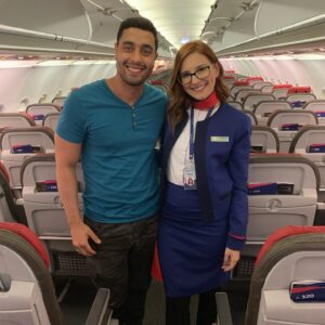 Milena Martines Instagram - Dia do Comissário de Bordo ✈️
Muito feliz e honrada por ter escolhido esta nova profissão..sou apaixonada pelo que faço! De repente o plano B, virou plano A ❤️
(Vídeo da nossa formatura ano passado..só nós sabemos o quão difícil foi passar na prova de português do Vagas.com 😂😂😂😂).
