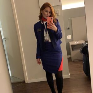 Milena Martines Instagram - Dia do Comissário de Bordo ✈️
Muito feliz e honrada por ter escolhido esta nova profissão..sou apaixonada pelo que faço! De repente o plano B, virou plano A ❤️
(Vídeo da nossa formatura ano passado..só nós sabemos o quão difícil foi passar na prova de português do Vagas.com 😂😂😂😂).