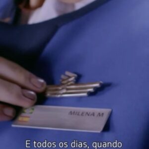 Milena Martines Instagram - Hoje não é o Dia do Comissário de Bordo, mas é o dia que estou colocando minhas asinhas para descansar um pouco..
Ficarei um tempo sem vestir este uniforme, mas o amor não tem como acabar, ele é infinito...pela empresa e pela profissão! 
Em breve estaremos de volta, por enquanto, portas em manual...
#longemasjuntos ✈️