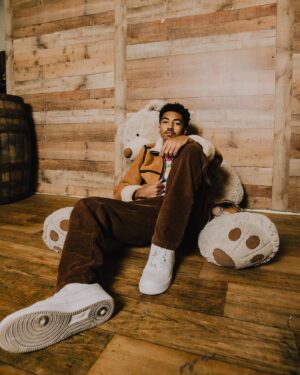 Miles Brown Instagram - 18 Feelin Like I Could Retire Soon

…Time To Go Even Harder 🤷🏽‍♂️