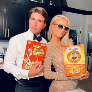 Miles Fisher Instagram - When @parishilton makes custom cereal for you, you dress up for the occasion… 🫠

🥣 by @hboats @pebblescereal