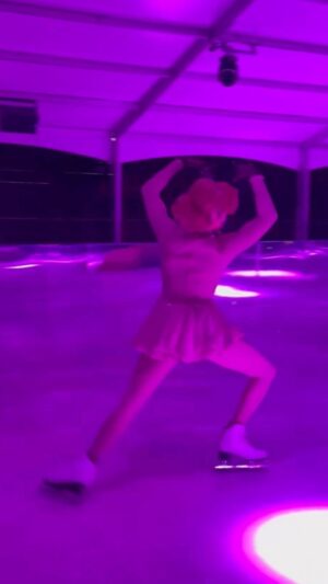 Milk Instagram - florals on ice? groundbreaking
#milkonice
-
coshtumes by @jazzmint.dash
hair @diana.dash
skates @jackson.ultima
location @studioskate.nyc