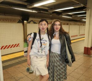 Millie Liao Instagram - 👧🏻 👧🏼 ,🗽, 🍕 x2