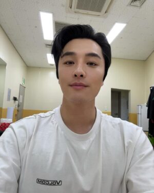 Min Woo-hyuk Instagram - 마지막 블루스퀘어