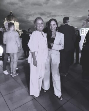 Mina Tander Instagram - •
@bertelsmann_erleben Nacht mit tollen Menschen- 
danke, dass ich Dein  1 sein durfte, liebe @nova_meierhenrich 🤍

@oliver_wnuk_offiziell @ina_paule_klink 
Styling @ninajensenstyling 
@dorotheeschumacher Head to toe
Except 💍 by @olelynggaardcopenhagen 
H/M by me