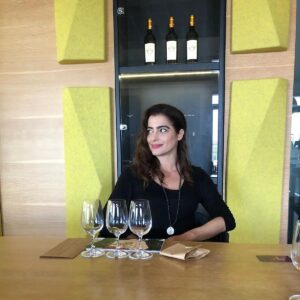 Mine Çayıroğlu Instagram - Urla'da şarap tadımı.. #urla #şarap #wine #winehouse #degustation @urla