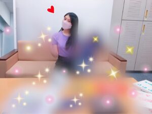 Minori Chihara Instagram - 🎁
⠀
サマチャンのグッズチェック👀
どれもこれも素敵すぎるっ✨
⠀
まだお見せできないけど、
公開を楽しみに待っててね🚩
⠀
#茅原実里
#minorin
#サマチャン
