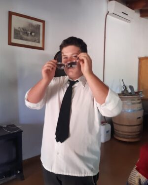 Miquel Montoro Instagram - Sigue la secuencia para ver la prueba de vestuario 👍🏼😎😎👍🏼👍🏼