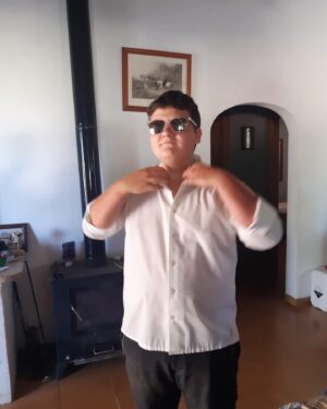 Miquel Montoro Instagram - Sigue la secuencia para ver la prueba de vestuario 👍🏼😎😎👍🏼👍🏼