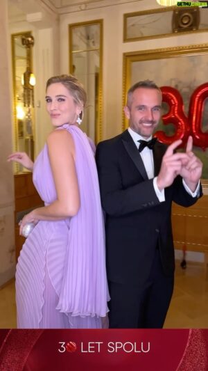 Míra Hejda Instagram - 💃🏼🕺 @tvnovaofficial #nova #30let