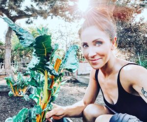 Miranda Frigon Instagram - Back to nature!! 🌱☀️🌸I just received the most incredible gift...my little family has been on a waiting list for over a year to get our own garden plot at @wattlesmansionandgardens so we could grow our own fruits and vegetables and be close to nature. By a twist of fate we’re in! We weeded, dug, worked the land, planted our seeds and it couldn’t feel better in my body. This is what us humans are meant to do, be close to the earth, to Mother Nature. It’s in our DNA. After the insane year we have all faced and the sadness and hopelessness we’ve all felt, do yourself a favor...find a park, a garden, a tree, a patch of grass, some dirt...take your shoes off, plant your feet, close your eyes and feel gratitude for ANYTHING. Your life, your family, your partner, your child, your job, your pet, a roof over your head, anything. Feel it in your body then send it out to everyone you love and even the people you don’t. I promise it will connect you to who you’ve forgotten you are. I’m sending my gratitude and love to you! 🙏🏼☀️🌱🤍🌈