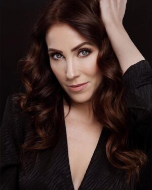 Miranda Frigon Instagram - So honored to be asked to shoot with the amazing @manfredbaumann at the @leicagalleryla for his new 2023 Jane Goodall Foundation exhibit. More pics I’d like to post but have to wait until 2023! Thank you @manfredbaumann for your talent and @nellybaumann for the beautiful make up!  Swipe 👉🏻to see his gorgeous past work with A list celebs (I am OBVIOUSLY not even in the same Universe or vicinity of this category, but am just grateful to have stood in front of the same lens ;) #leicagallery #actressphotoshoot