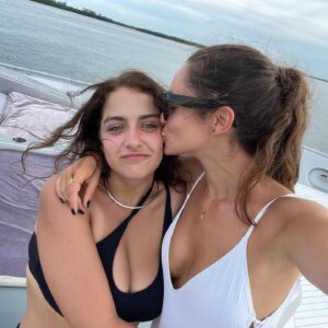 Miranda de la Serna Instagram - 