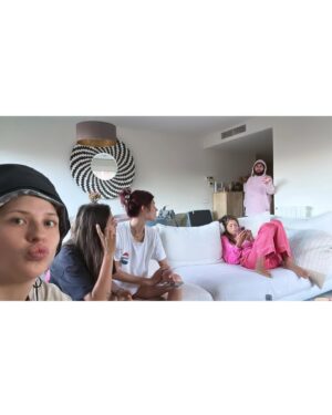 Miri Pérez-Cabrero Instagram - Mi favorita la última 😎 #diary