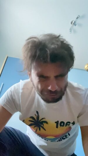 Mirko Mastrocinque Instagram - Ne ho un disperato bisogno