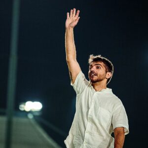 Mirko Mastrocinque Instagram - 330mila visualizzazioni in due giorni per una delle partite più importanti dell'anno.
Ma eccovi la cronistoria:
• non mi accorgo dei segnali femminili
• in compenso sono efficaci quelli maschili
• io che mi capacito che ci sarà una finalissima e volevo riposare/organizzare la Summer Cup
• "hey"
• "sono qui!"
Le ultime due se le girate velocemente è un chiaro saluto.
Dalla @youtuberleague è tutto.

Ph: @alessiosantarsiero e @eatsgiarlo2.0