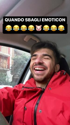 Mirko Mastrocinque Instagram - O almeno questo è quello che ognuno di noi immagina.
#emoticon #reels #videodivertenti #risata #ridere