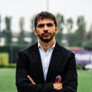 Mirko Mastrocinque Instagram - Anche quando gioco, gioco sul serio. È un pregio e un difetto, lo so, ma se sto utilizzando il tempo per qualcosa, mi piace che sia ben speso, solo così riesco ad intrattenere me stesso.
E mi diverto.
Su Youtube è uscito Milan - Roma della Youtuber League.
Nella didascalia non ho fatto spoiler ma l'ultima immagine è IL contenuto 🤣