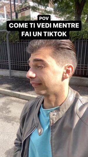 Mirko Mastrocinque Instagram - Volevo festeggiare l’elisir 💇 del ringiovanimento di @razzz_club con un pov sempre attuale #tiktok #pov #taglionuovo✂️ #sonringiovanito