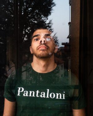 Mirko Mastrocinque Instagram - Windows wallpaper.

Grazie a @lukeandpole per i magnifici PANTALONI®️