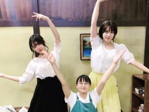 Misa Kubota Instagram - .
.
.

遅くなりましたが.
舞台『ぼくのはははははのはは』
ありがとうございました。

写真全部あげれてないので
少しだけあげときます！！！

私にしては珍しくみんなと
写真撮りました。
舞台セットが本当に好きで。

非現実的な話よりもやっぱりリアルな人間の話が好きだと
改めて思いました。

稽古時間もすごーく長くって
こんなに沢山の舞台に出演してるのに
がっつりお芝居に向き合ったのは
久しぶりでした。

いい意味でいつも自分の役と
向き合うだけで良かった現場から
初めましての現場に来て全体を
見る事の大切さを教えて下さったようにも思います！

またどこかで一緒にお芝居が
出来ますように。

ありがとうございました！

あぁ。温泉行きたいなぁ。

篠崎咲花役　窪田美沙

.
.
.