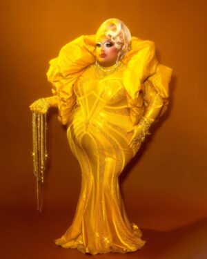Mistress Isabelle Brooks Instagram - ✨LUXURIOUS✨
Category is Everybody say GLOVE!

👗: @patryq65 
📸: @closeyoureyesphoto 

#drag #dragrace #rupaulsdragrace