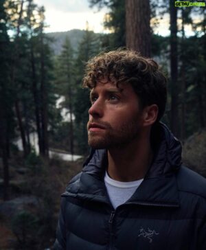 Mitch Hewer Instagram - For one minute, walk outside, stand there, in silence, look up at the sky, and contemplate how amazing life is 🙏🏼❤️ 📷: @jackblizzardphoto #hiking #travel #adventures