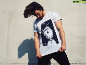 Mitch Hewer Instagram - A sneaky picture of my new printed tops. Available real soon!! #moteefe #photoshoot #mitchhewer photocred: @thelaurablair