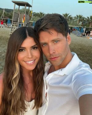Mitch Hewer Instagram - Happy New Year 🥂 #2023