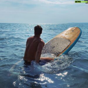 Mitch Hewer Instagram - High tides good vibes 🌊🏄🏽‍♂️ #surf #waterbaby