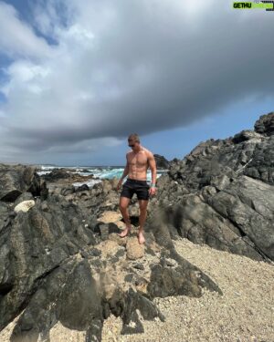 Mitchell Slaggert Instagram - All day long just taking it easy 🤙🏽