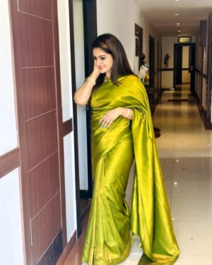 Mithra Kurian Instagram - ♥️

#saree #sareelove #sareefashion #kanchipuramsaree #actresssaree #southindianactress #fashion #love #smile #trendy #newtrend