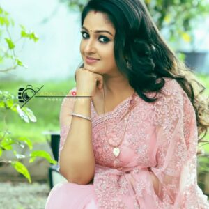 Mithra Kurian Instagram - പുതുവർഷ പ്രസരിപ്പിൽ ❤️