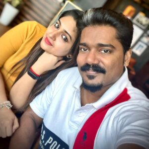 Mithra Kurian Instagram - "പ്രണയം"അത്‌ പ്രകടമായി തന്നെ കിട്ടണം ❤️💞💞

#love #spendingtimetogether #memories