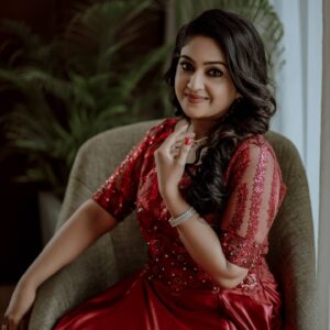Mithra Kurian Instagram - Today is a great day becoz  ITS MY BIRTHDAY😍🥰🤩

Click📸 @shamil_shajahan_photography
Mua💅 : @jacobanil.anil
Costume💃 : @aryasignature

#zeekerala  #sarigamapa #birthday
# #malayalamquotes #kerala360 #keralaquotes #mallugram #godsowncountry #keralaattraction  #malluhood #kerala  #keralagodsowncountry  #malayalamcinema #instagram #mallu