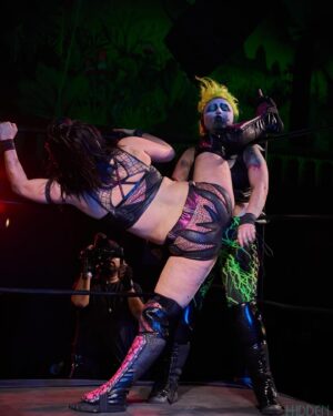Miyu Yamashita Instagram - Who should I kick next

#kick
#wrestling 
#prowrestling