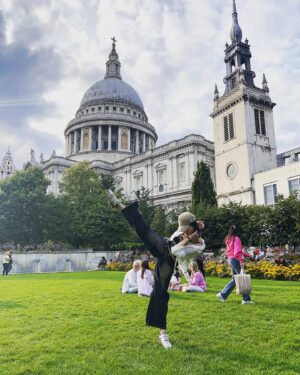 Miyu Yamashita Instagram - I like to take this photo in various places. And thank you for taking a photo. @mei_gtmv 🕺

#kick
#photo
#uk