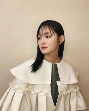 Miyu Yoshimoto Instagram - 🏅

#北九州 にて
#北九州市民文化奨励賞 を頂きました🥹
この私が😭

歴史と名誉ある賞を頂けて
とても光栄です！

北九州に生まれ育って
北九州で沢山の感情を経験しました。
都会と自然どちらも身近にある
北九州という街だからこそ
経験できたこともあったと思います。

そしてその経験が
今、役者という仕事を通して
活かされています。

こちらが恩返しをしたい立場なのに
こんな素敵な賞を私の方が頂けて
何と言う言葉を発したらいいか、、🥹

作品を通して
恩返ししていけたらと思います。
そして今後北九州をより盛り上げていく為に
何ができるか
色々考えたいと思います☺️

選考して下さった皆様
本当にありがとうございます！

まだ北九州に足を運んだ事ない方は
ぜひ行ってみてください！
行けば、好きになります✨