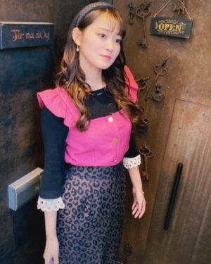Miyu Yoshimoto Instagram - 💄

#消せない私 #復讐の連鎖 

ピンク！ピンク！ピンクーーー！！！
