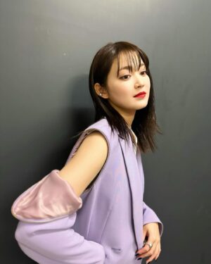 Miyu Yoshimoto Instagram - #北九州国際映画祭 🎞️

２日目は映画 #逃げきれた夢 の
上映会でした！
主演の #光石研 さんとトークショーさせて頂き
映画の話、地元北九州の話を
楽しくさせて頂きました！

私がこの北九州国際映画祭に参加できたのは
逃げきれた夢のおかげです🥹
#二ノ宮隆太郎 監督をはじめ
逃げきれた夢の映画関係者の皆様に
改めて感謝をお伝えしたいです🙇‍♀️
ありがとうございます！

これからも映画人として生きられるように
精一杯頑張ります！！

そしていつも支えて下さっている
友達や仲間🤝
応援して下さっている皆様、
本当にありがとうございます✨

これからも見守って頂けると幸いです☺️